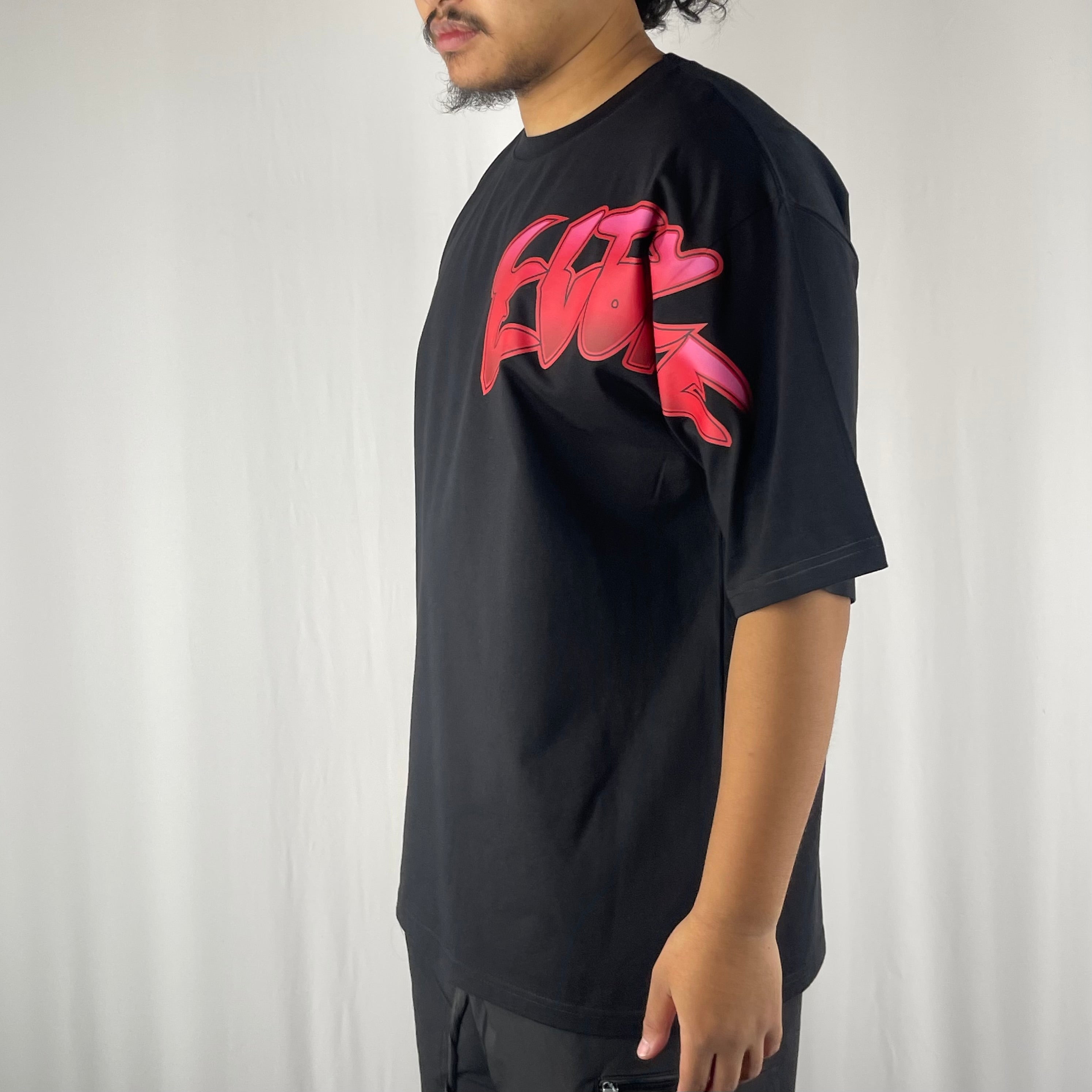 CityEvoke 'CE' Logo T-Shirt (Everyday Fit)